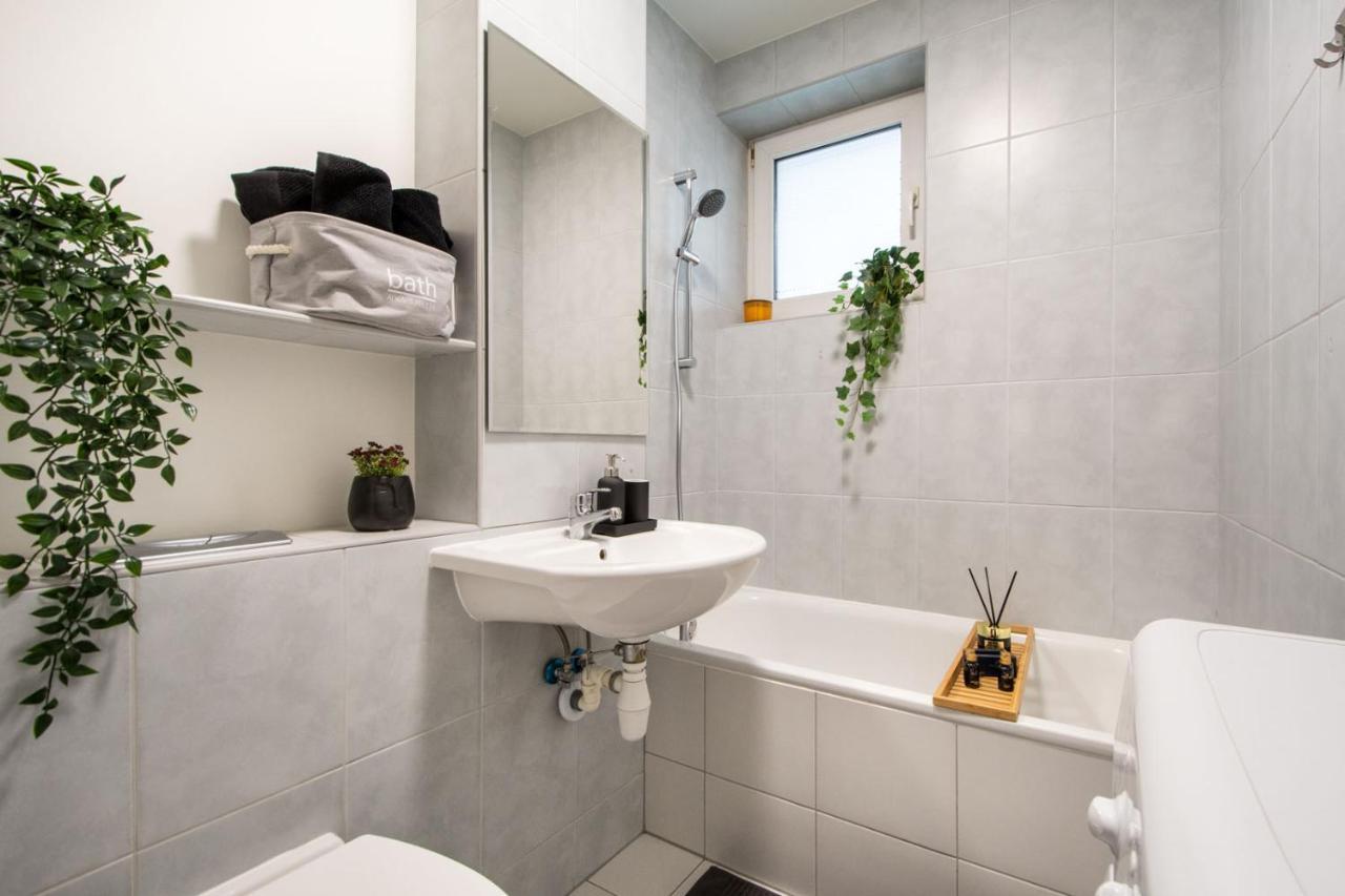 Apartments Centre By Arrenda Varsovie Extérieur photo